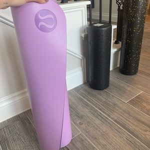 Lulu lemon yoga mat